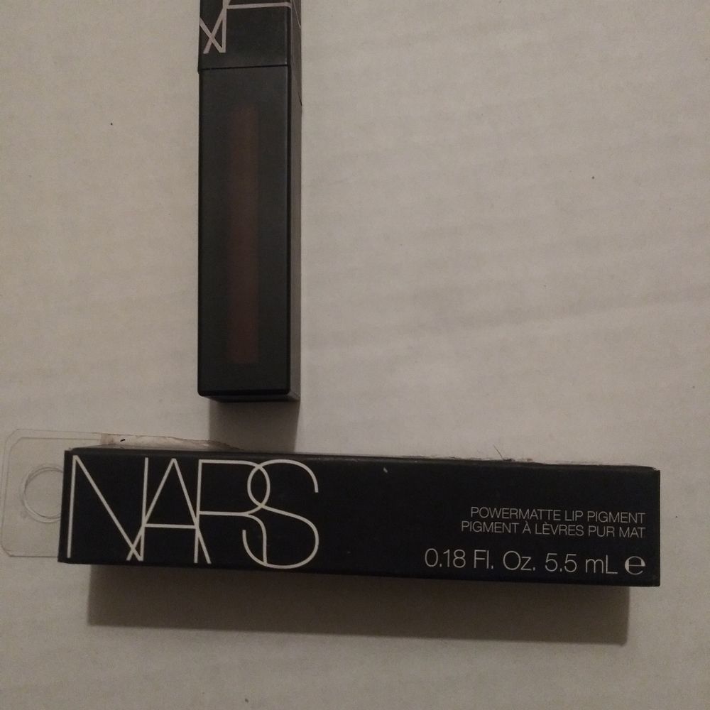 NARS powermatte lip pigment color spin me 2787. - Picture 2 of 4